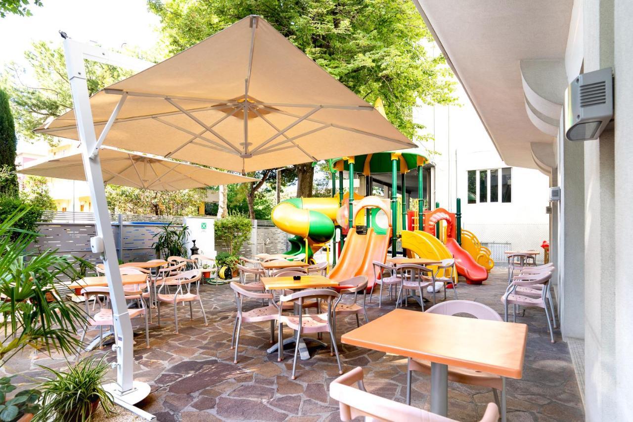Hotel Angelus Rimini Exterior foto