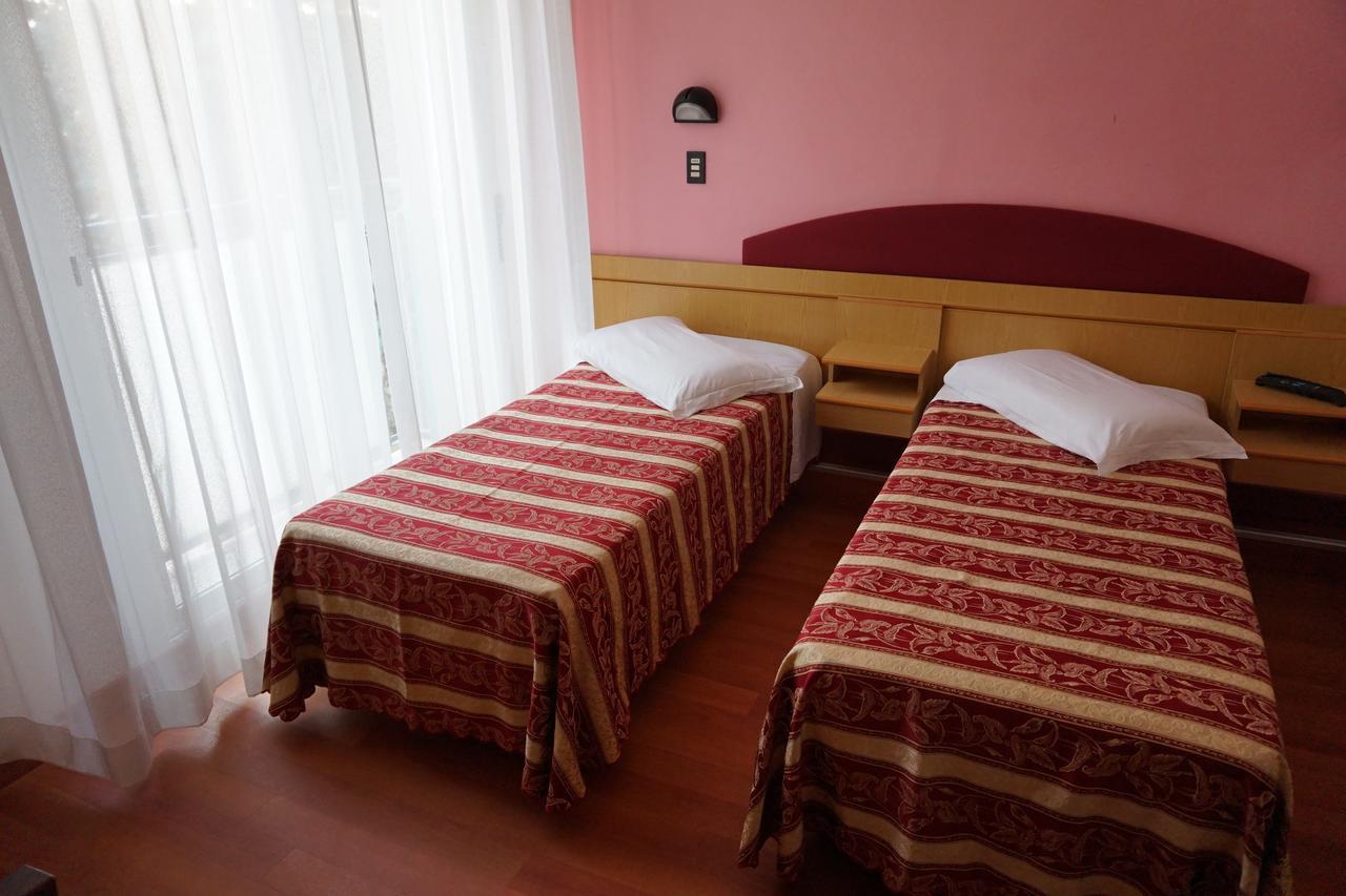 Hotel Angelus Rimini Exterior foto